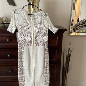 Elegant White Lace Dress